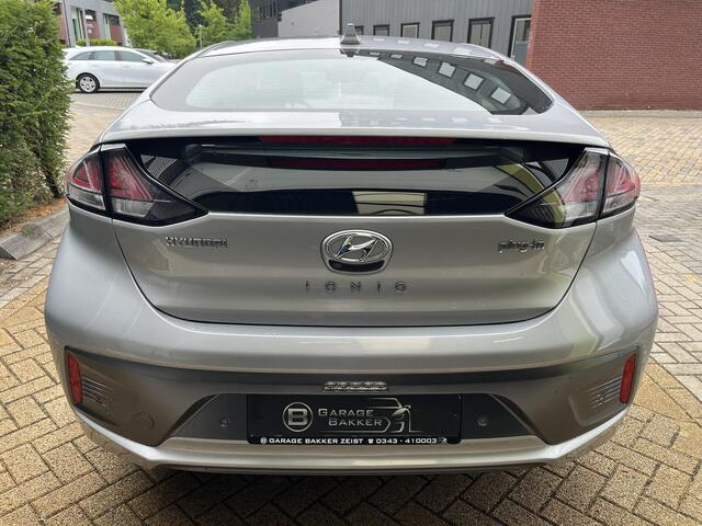 Hyundai IONIQ 1.6 GDi PHEV Premium LED, Camera, Stoel/Stuurverwarming, Dodehoeksensoren
