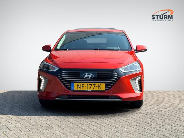 Hyundai IONIQ 1.6 GDi Premium | Schuif-/Kanteldak | Navigatie | Camera | Leder | Stuur- + Stoelverwarming | Geheugenstoel | Apple Carplay/Android Auto | Rijklaarprijs!