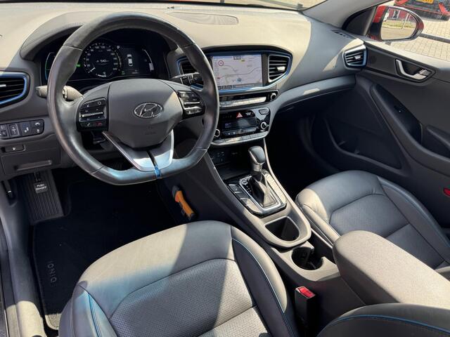 Hyundai IONIQ 1.6 GDi Premium | Schuif-/Kanteldak | Navigatie | Camera | Leder | Stuur- + Stoelverwarming | Geheugenstoel | Apple Carplay/Android Auto | Rijklaarprijs!
