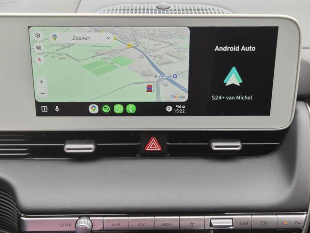 Hyundai IONIQ 5 Lounge AWD 73 kWh Automaat / SOH 100% / Panoramadak / Elektrische achterklep / Trekgewicht 1600 kg / Stuur-, Stoel en Achterbankverwarming / Rondomzicht camera / Warmtepomp / Bose Audio Systeem /