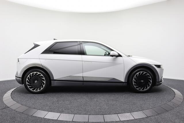 Hyundai IONIQ Lounge 73kWh | Solardak | Bose | Stoelventilatie- en verwarming