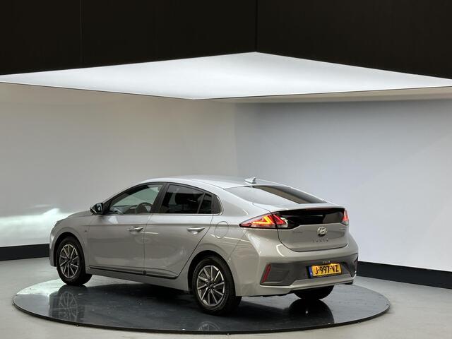Hyundai IONIQ Comfort EV 38 kWh Apple Carplay | Camera | Stoel verw | NL Auto