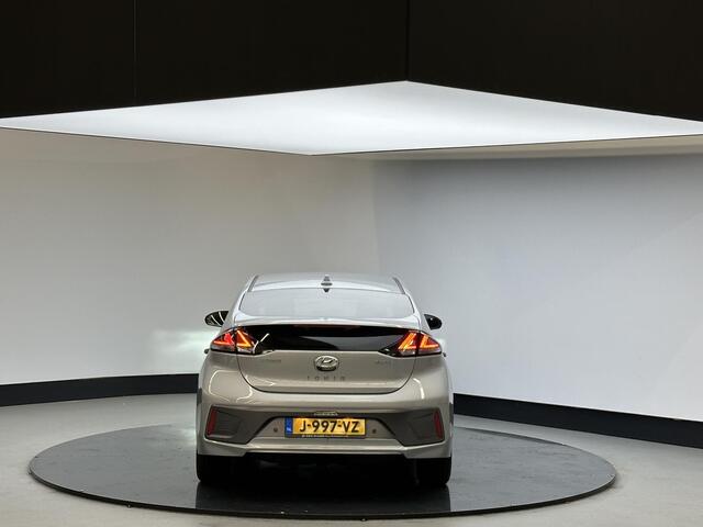 Hyundai IONIQ Comfort EV 38 kWh Apple Carplay | Camera | Stoel verw | NL Auto
