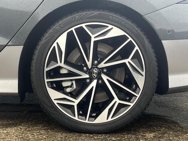 Hyundai IONIQ 6 Lounge 77.4 kWh | | Lederen bekleding elektrisch verstelbaar| Warmtepomp | Bose speakers | Adaptieve cruisecontrol | World car of the year 2023 |