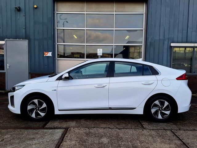 Hyundai IONIQ 1.6 GDi Comfort, Automaat, Navi, Bluetooth, Airco, Dab+