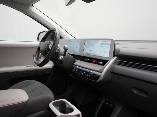 Hyundai IONIQ 5 Connect 58 kWh 170pk Dealer O.H. | Adaptive Cruise | Camera | Stoelen & Stuur Verwarmd | Apple Carplay | Navigatie | Virtual | Blis | DAB |