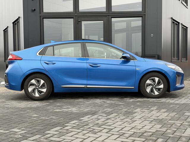 Hyundai IONIQ 1.6 GDi Premium Leer | SK dak | Verw. stoelen & stuur | Nwe APK