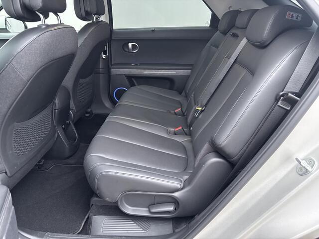 Hyundai IONIQ 5 Lounge 73kWh Automaat / Accu SOH 100% / Fabrieksgarantie tot 9-2026 / Dealer onderhouden / WLTP 451 km / 1.600 kg Trekgewicht / Elektrische klep en stoelen / Stuur-, stoel- en achterbankverwarming /