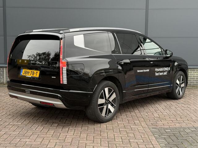 Hyundai IONIQ 9 Connect+ AWD 7p. 110.3 kWh / Stoelmassage / Stoel- & Stuurverwarming / Stoelverkoeling Voor + Achter / glazen Schuif- & Kanteldak / 360 Camera /