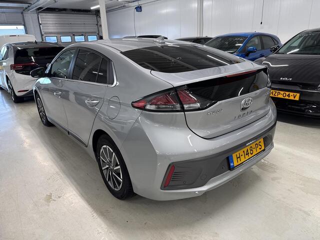 Hyundai IONIQ Comfort EV 38 kWh | Navigatie | Adaptive cruise control | Keyless