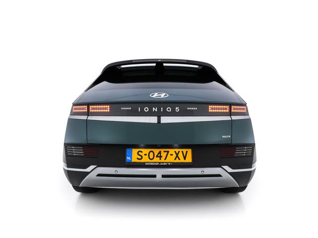 Hyundai IONIQ 5 Connect+ AWD 77.4 kWh [3-FASE] (INCL. BTW) AUT.* HEATPUMP | BOSE-AUDIO | FULL-LED | DIGI-COCKPIT | AMBIENT-LIGHT | DAB | SHIFT-PADELS | HEAT UP | NAVI-FULLMAP | KEYLESS | CAMERA | HEATED-COMFORTSEATS | ...*