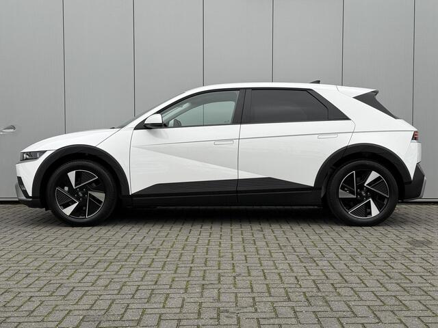 Hyundai IONIQ 5 Connect Limited 84 kWh / 1500 Voordeel / Stoel- & Stuurverwarming / Achteruitrijcamera / Parkeersensoren Voor + Achter /