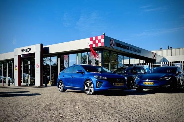 Hyundai IONIQ Electric Comfort TREKHAAK | Navi | Adaptive | Draadloze lader