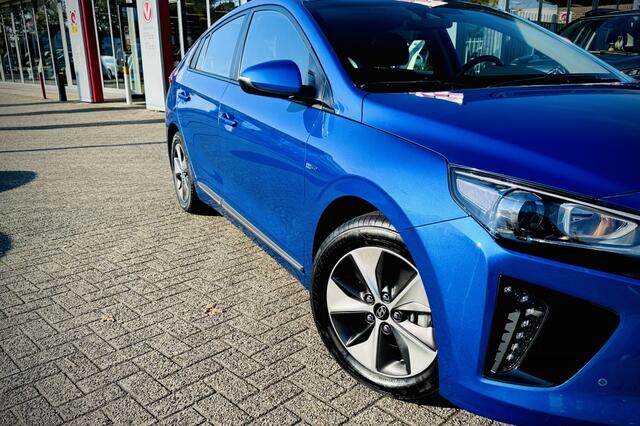 Hyundai IONIQ Electric Comfort TREKHAAK | Navi | Adaptive | Draadloze lader