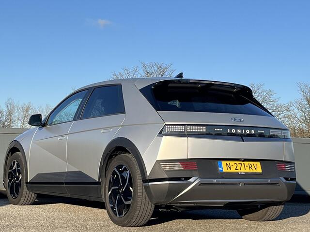 Hyundai IONIQ 5 Connect 58 kWh | Wegklapbare trekhaak | Elektrisch verstelbare luxe bekleding | Achterklep elektrisch | Adaptieve cruisecontrol | Multimedia & navigatiesysteem |