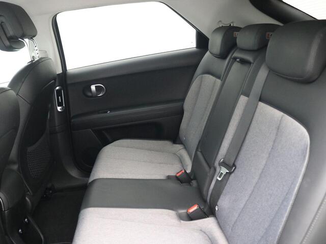 Hyundai IONIQ 5 Connect 73kWh / Warmtepomp / SoH 98,7% / WLTP bereik 481 km / CCS snel-laden / 3-Fase laden / Dealer onderhouden / Climate control / Stuurverwarming / Stoelverwarming / Adaptief cruise control / Lane assist / Dode hoek detectie / Keyless entry / Keyless