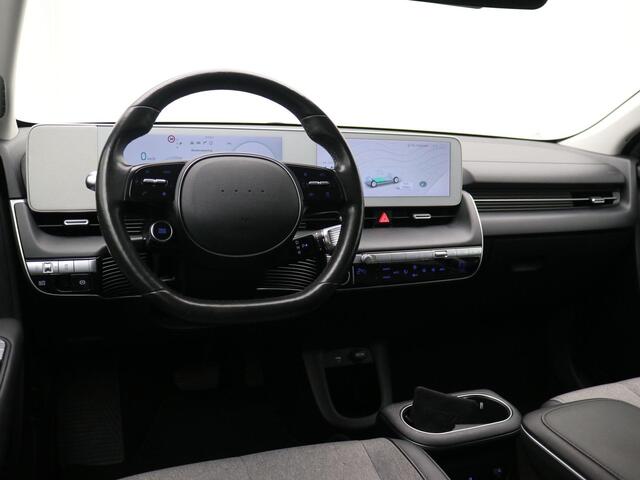 Hyundai IONIQ 5 Connect 73kWh / Warmtepomp / SoH 98,7% / WLTP bereik 481 km / CCS snel-laden / 3-Fase laden / Dealer onderhouden / Climate control / Stuurverwarming / Stoelverwarming / Adaptief cruise control / Lane assist / Dode hoek detectie / Keyless entry / Keyless