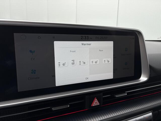 Hyundai IONIQ 6 First Edition AWD 77.4 kWh / SoH 100% / Warmtepomp / V2L / Schuif-kanteldak / 360 Camera / HUD Dsiplay / Automatische Flush handgrepen / Airco / Stoel verwarming / Stuurverwarming / Full Option /