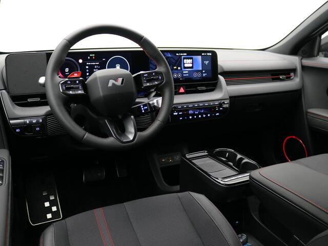 Hyundai IONIQ 5 N Line Edition 84 kWh / 3 Fase / Trekhaak / 1600KG Trekgewicht / N-Line Exterieur & Interieur / 20" LMV / Full LED verlichting / Automatische Achterklep / Warmtepomp /