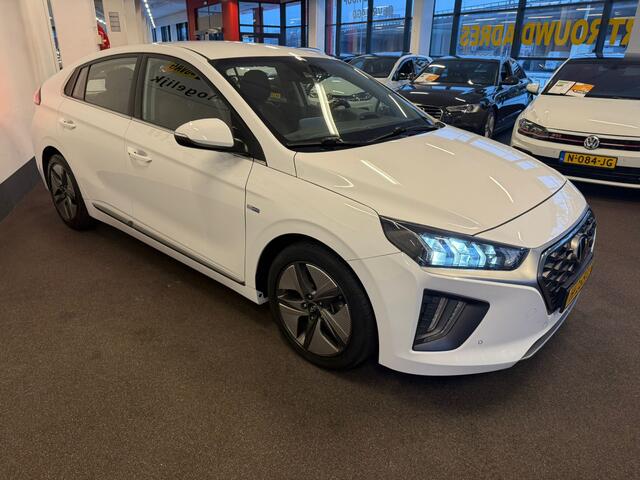 Hyundai IONIQ 1.6 GDi Comfort - Plus | Automaat | Adaptieve cruise control | Lane assist | Climate control | Achteruitrijcamera | Digital dashboard | Infinity audio | Keyless entry
