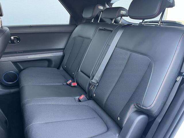 Hyundai IONIQ 5 N Line Business 84 kWh / Lichtmetalen velgen 5-spaaks 20" / Achterstoelen verwarmd / N Line exterieur /