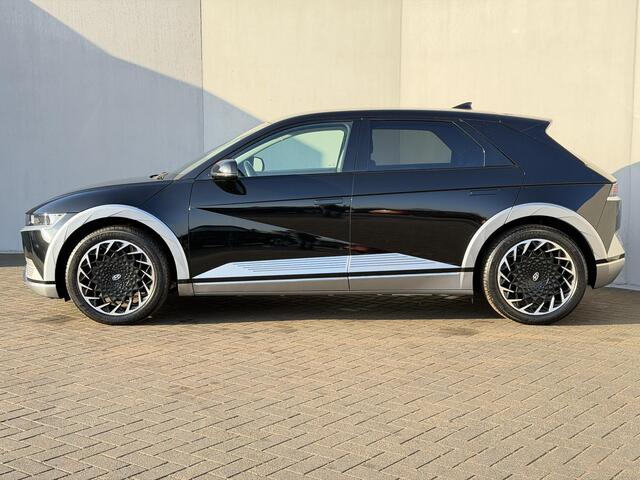 Hyundai IONIQ 5 Connect+ 73kWh / Fabrieksgarantie tot 11-2026 / Dealer Onderhouden / Camera / Elektr. Stoelen / Stoel & Stuurwiel Verwarming / Achterbank Verwarming / Apple Carplay & Android Auto /