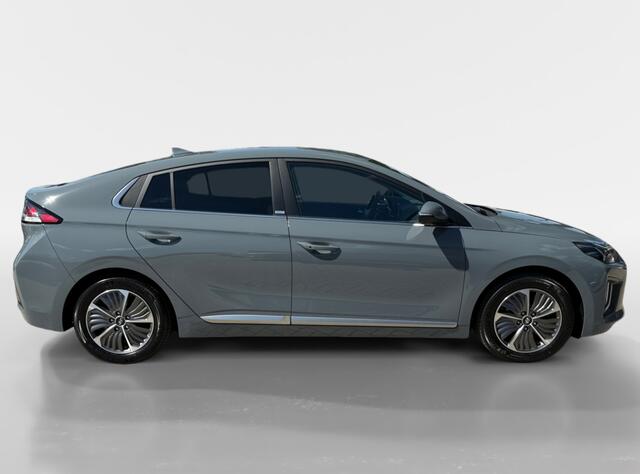 Hyundai IONIQ 1.6 GDi PHEV Comfort I Trekhaak I Navi I Infinity I Keyless | Adaptive cruise control | Apple Carplay/Android Auto | LED koplampen