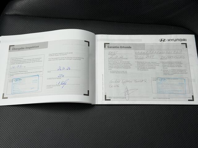 Hyundai IONIQ 5 Lounge 73kWh / Afneembare Trekhaak 1600Kg / Fabrieksgarantie tot 11-2026 / Warmtepomp / Batterij Garantie 8 Jaar / BOSE / HUD / 360 Camera / Elektr. Stoelen / Stoel Verwarming / Stoel Ventilatie / Dodehoek Detectie / Elektr. Achterklep / Apple Carplay &