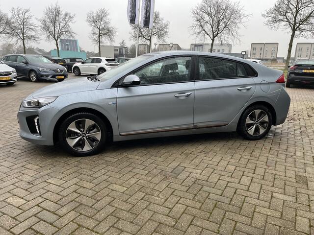Hyundai IONIQ Comfort EV / Stoelverwarming / Cruise / Carplay / Led / Lmv