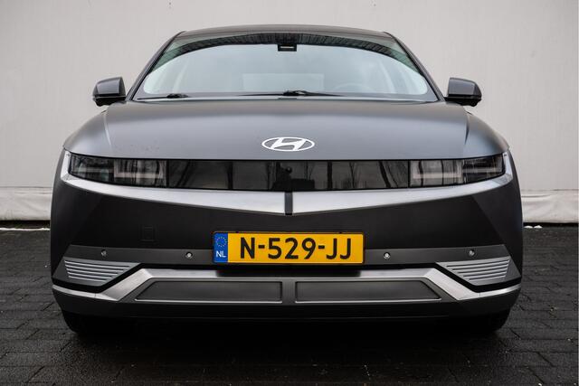 Hyundai IONIQ 5 Lounge 73kWh SOH 100% Panoramadak/ Leer/ Head up/ 360 Camera/ Full led/ Carplay/ Stoel-stuurverwarming/ Ambience verlichting/ Voetenbankje