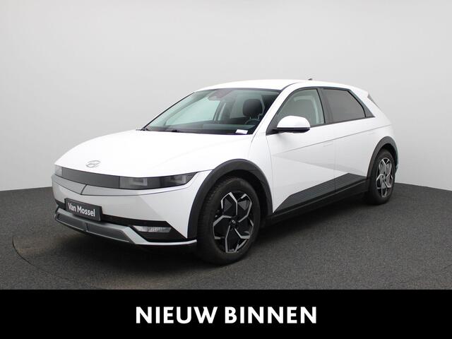 Hyundai IONIQ 5 77.4kWh Core | Navigatie | Apple & Android Carplay | Trekhaak Afneembaar | Climate Control | Parkeersensoren Voor & Achter | Achteruitrijcamera | Stoelverwarming | Adaptieve Cruise Control |