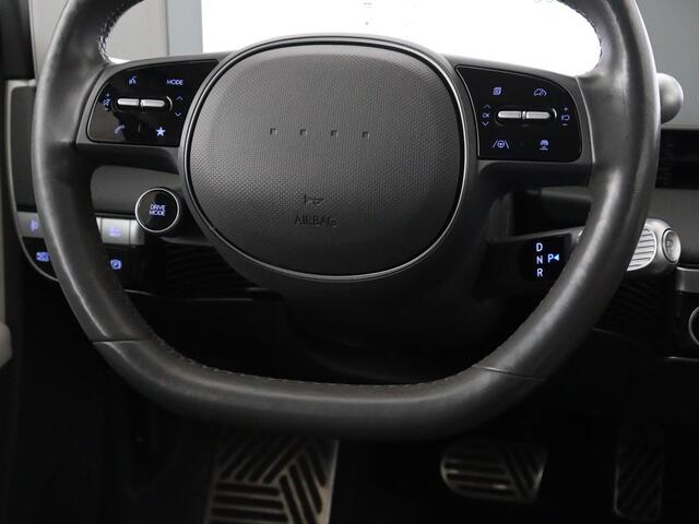 Hyundai IONIQ 5 Connect 58 kWh | SOH 100% | Stoelverwarming | Adaptive cruise | Bose Sound | Camera | Carplay | Half leder | Vehicle-to-load | Keyless | Navigatie | Full LED