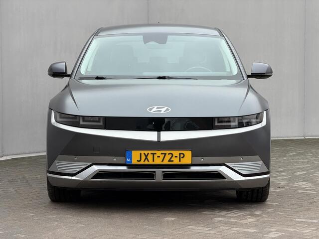 Hyundai IONIQ 5 Connect 73kWh Automaat / SOH 100 % / Dealer onderhouden / 8 Jaar Batterij Garantie / Warmtepomp / Elektr. Klep / Elektr. Stoelen / Stoel & Stuurwiel Verwarming / Navigatie / Dodehoek Detectie / Apple Carplay/Android Auto /