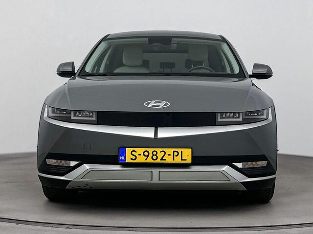 Hyundai IONIQ 5 Connect+ 77.4 kWh | Apple Carplay/Android Auto | SOH 97% | Achteruitrij Camera | lederen Bekleding | LM velgen 19" | Elektrische Stoelen |