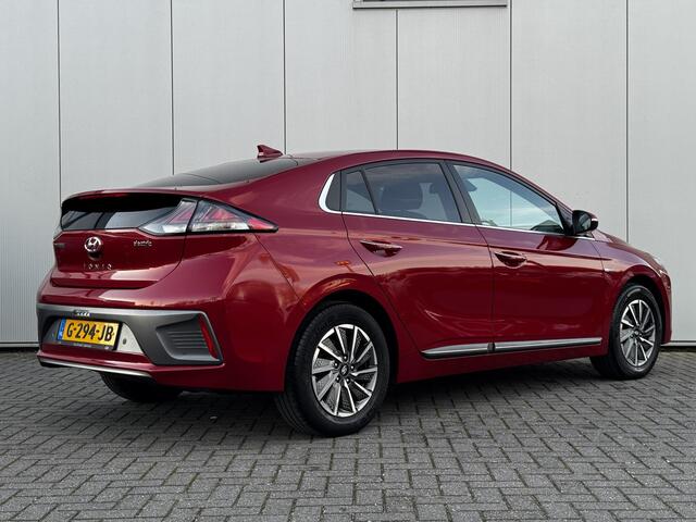 Hyundai IONIQ Comfort EV 38 kWh / Soh 100 % / NL auto / Dealeronderhouden / Navigatie / Parkeersensoren v+a /
