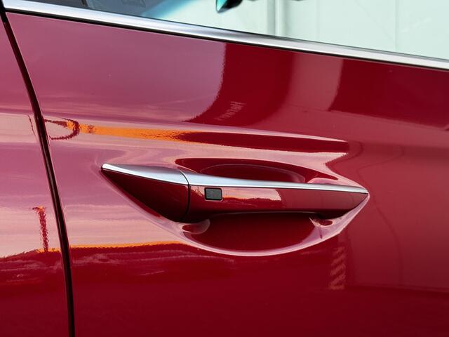 Hyundai IONIQ Comfort EV 38 kWh / Soh 100 % / NL auto / Dealeronderhouden / Navigatie / Parkeersensoren v+a /