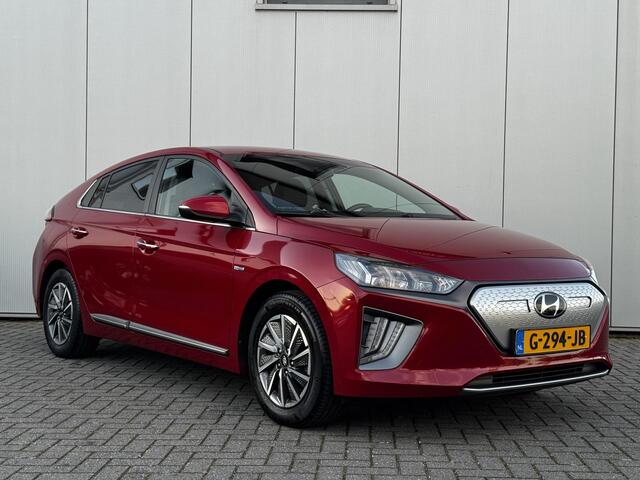 Hyundai IONIQ Comfort EV 38 kWh / Soh 100 % / NL auto / Dealeronderhouden / Navigatie / Parkeersensoren v+a /