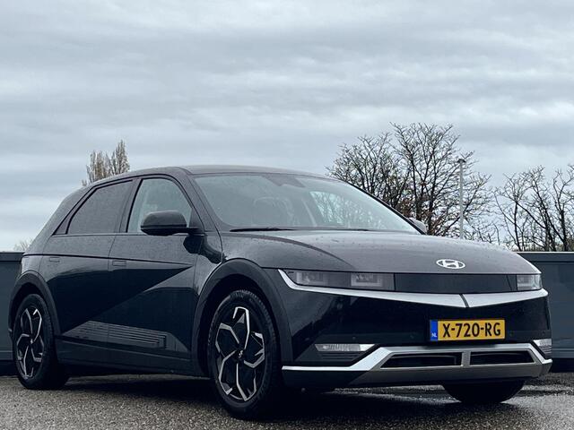 Hyundai IONIQ 5 Connect 77.4kWh 228pk | LONG RANGE ACCU | WARMTEPOMP | FABRIEKSGARANTIE TOT 07-2029 | LAGE KM-STAND! | LUXE BEKLEDING |
