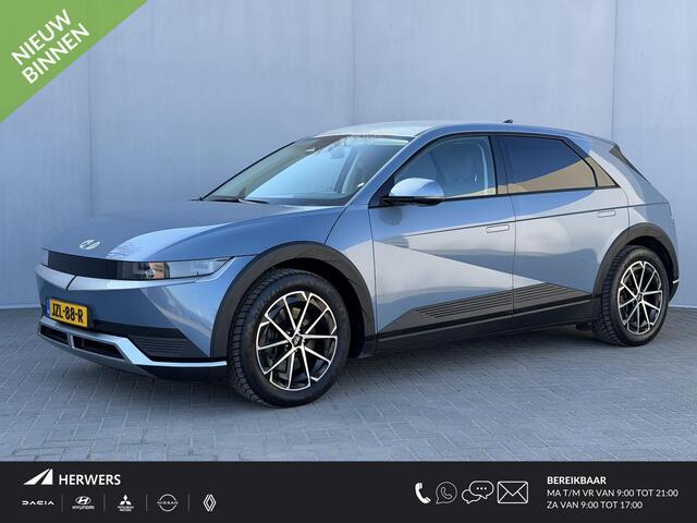 Hyundai IONIQ 5 Connect 77.4 kWh Automaat / SOH 100% / Fabrieksgarantie tot 12-2027 / Warmtepomp / Dealer Onderhouden / 8 Jaar Batterij Garantie / Camera / PDC / Navigatie / Elektr. Stoelen / Stoelverwarming / Achterbank Verwarming / Dodehoek Detectie / Apple Carplay 