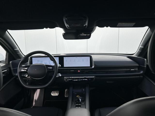 Hyundai IONIQ 6 Lounge 77.4 kWh / SOH 100% / Origineel NL Auto / 02-2030 Fabrieksgarantie / Stoel-, Stuur en Achterbankverwarming / Elektrische Stoelen / Stoelgeheugen / 360 Camera / Warmtepomp / Dodehoek Camera / HUD Display / Full Option /