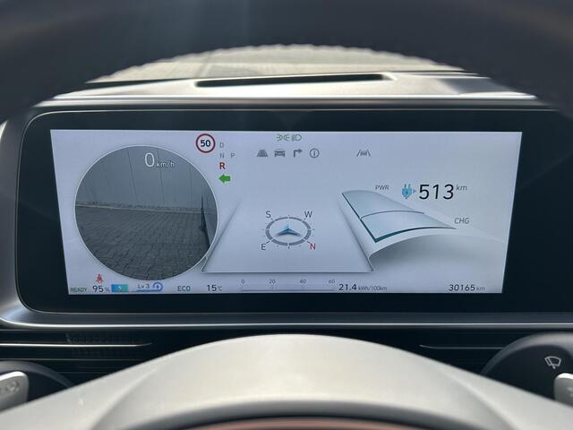 Hyundai IONIQ 6 Lounge 77.4 kWh / SOH 100% / Origineel NL Auto / 02-2030 Fabrieksgarantie / Stoel-, Stuur en Achterbankverwarming / Elektrische Stoelen / Stoelgeheugen / 360 Camera / Warmtepomp / Dodehoek Camera / HUD Display / Full Option /