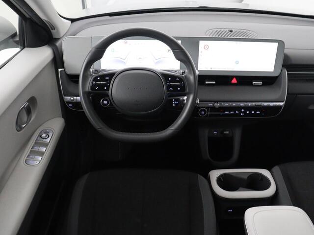 Hyundai IONIQ 5 Style 73kWh | SOH 95% | 3-Fase | Warmtepomp | Stoelverwarming | Adaptive cruise | Camera | Carplay | Keyless | Full LED | Digital Cockpit | Climate control | Gravity Gold Matte