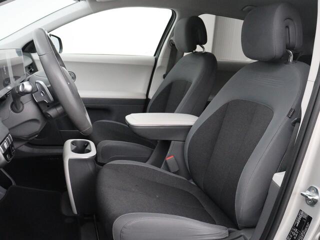 Hyundai IONIQ 5 Style 73kWh | SOH 95% | 3-Fase | Warmtepomp | Stoelverwarming | Adaptive cruise | Camera | Carplay | Keyless | Full LED | Digital Cockpit | Climate control | Gravity Gold Matte