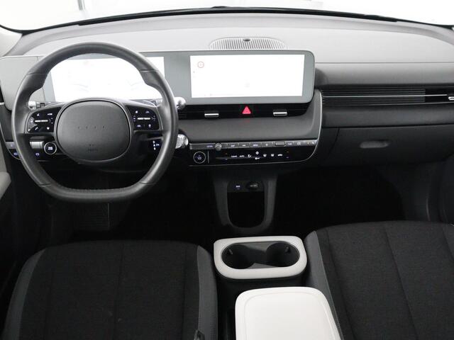 Hyundai IONIQ 5 Style 73kWh | SOH 95% | 3-Fase | Warmtepomp | Stoelverwarming | Adaptive cruise | Camera | Carplay | Keyless | Full LED | Digital Cockpit | Climate control | Gravity Gold Matte