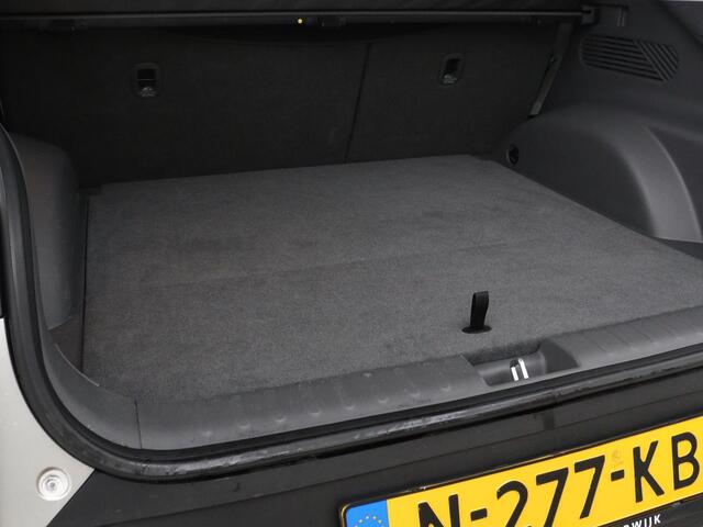 Hyundai IONIQ 5 Style 73kWh | SOH 95% | 3-Fase | Warmtepomp | Stoelverwarming | Adaptive cruise | Camera | Carplay | Keyless | Full LED | Digital Cockpit | Climate control | Gravity Gold Matte