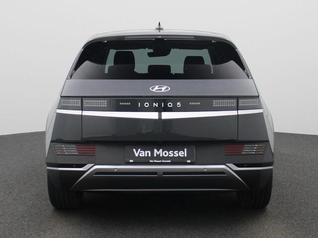 Hyundai IONIQ 5 77.4kWh Core |BTW |WLTP 507 km |Navigatie |Apple & Android Carplay |(Adapt) Cruise & Climate Control |Parkeersensoren Voor & Achter |Achteruitrijcamera | Stoel & Stuurverwarming |