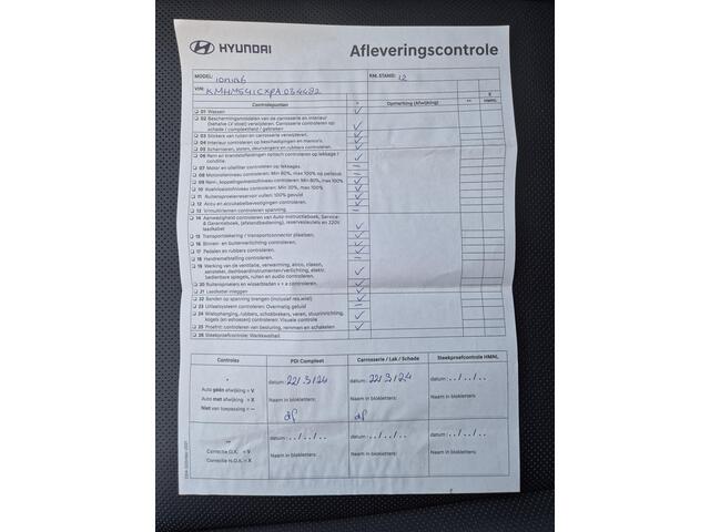 Hyundai IONIQ 6 Lounge AWD 77.4 kWh 325pk Automaat / Accu SOH 100% / Fabrieksgarantie tot 03-2029 / Trekgewicht 1.500 kg / warmtepomp / CCS snellader / Rondomzicht camera / Head Up Display / Bose Audio Systeem / Stuur- en Stoelverwarming / Elektrische achterklep / Adap