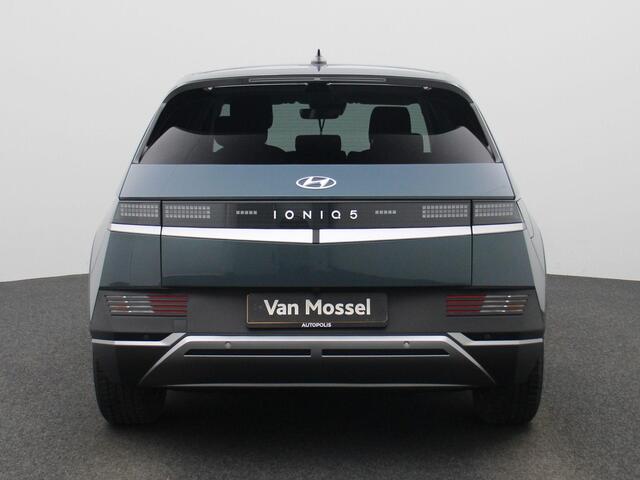 Hyundai IONIQ 5 77.4kWh Core |BTW |WLTP 507 km |Navigatie |Apple & Android Carplay |(Adapt) Cruise & Climate Control |Parkeersensoren Voor & Achter |Achteruitrijcamera | Stoel & Stuurverwarming |
