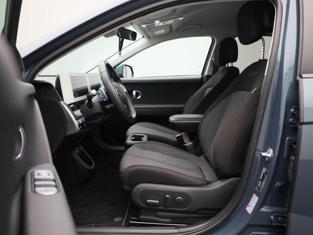 Hyundai IONIQ 5 77.4kWh Core |BTW |WLTP 507 km |Navigatie |Apple & Android Carplay |(Adapt) Cruise & Climate Control |Parkeersensoren Voor & Achter |Achteruitrijcamera | Stoel & Stuurverwarming |