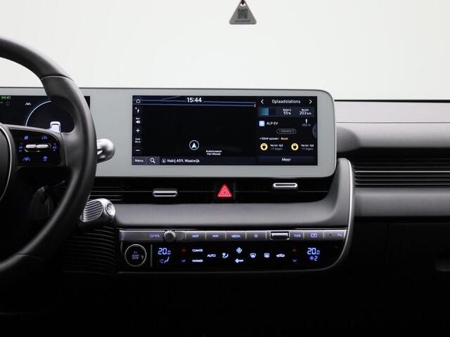 Hyundai IONIQ 5 77.4kWh Core | Elektr. bed. achterklep | Climate Control / ECC | Licht metalen velgen 19 inch | Cruise control Adaptive | Navigatie | Stoelverwarming | LED koplampen | Park Distance Control voor en achter | Achteruitrijcamera | Electrisch verstelbare be